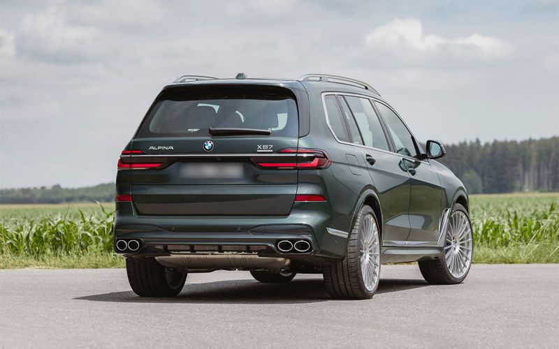 
            В России появился в продаже эксклюзивный Alpina XB7. Отличия от BMW X7
        