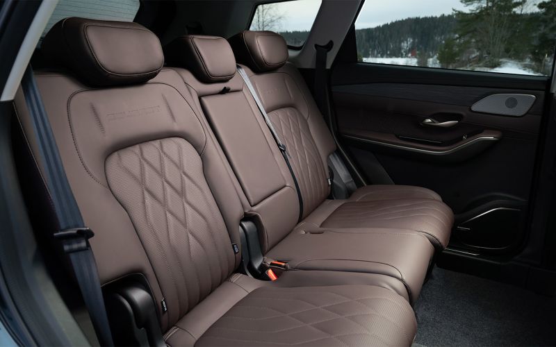 
            Живи легко, если сможешь. Тест-драйв Soueast S07 и Soueast S09
        