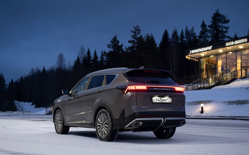 
            Живи легко, если сможешь. Тест-драйв Soueast S07 и Soueast S09
        