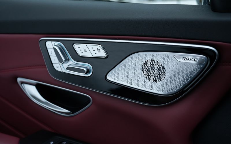 
            Живи легко, если сможешь. Тест-драйв Soueast S07 и Soueast S09
        