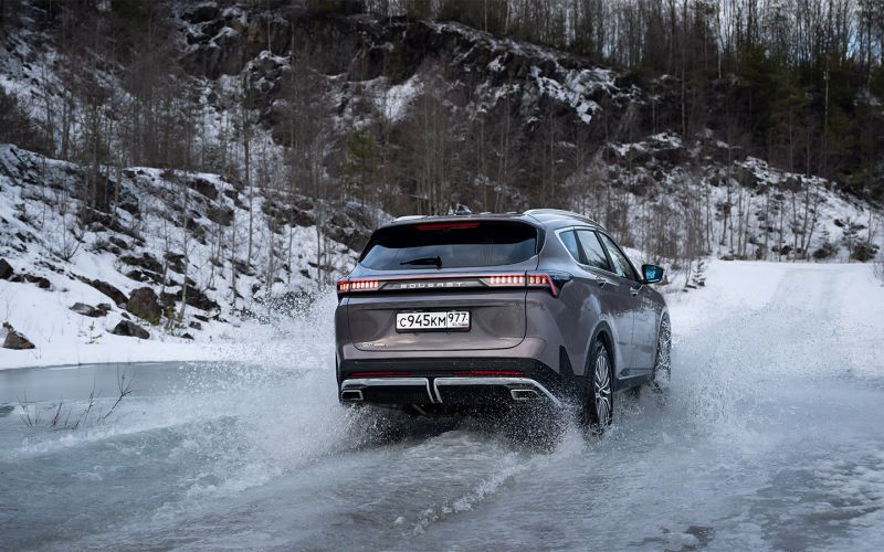 
            Живи легко, если сможешь. Тест-драйв Soueast S07 и Soueast S09
        