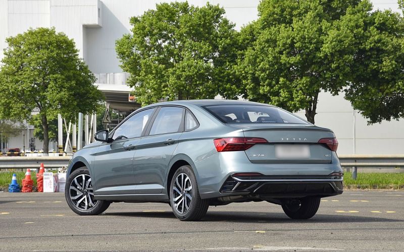 3 сумасшедшие новинки автосалона в Шанхае 2025. Они стоят как Lada Iskra