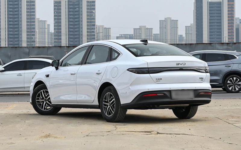 3 сумасшедшие новинки автосалона в Шанхае 2025. Они стоят как Lada Iskra