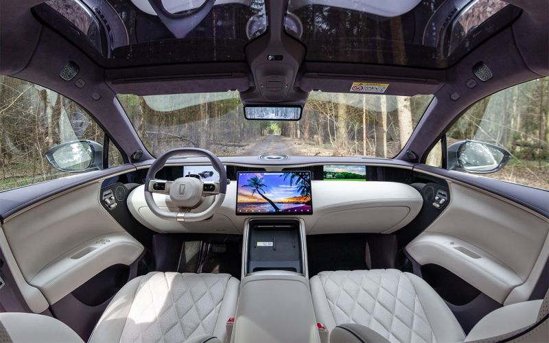 
            Агент «один-один». Первый тест Avatr 11 в российской спецификации
        