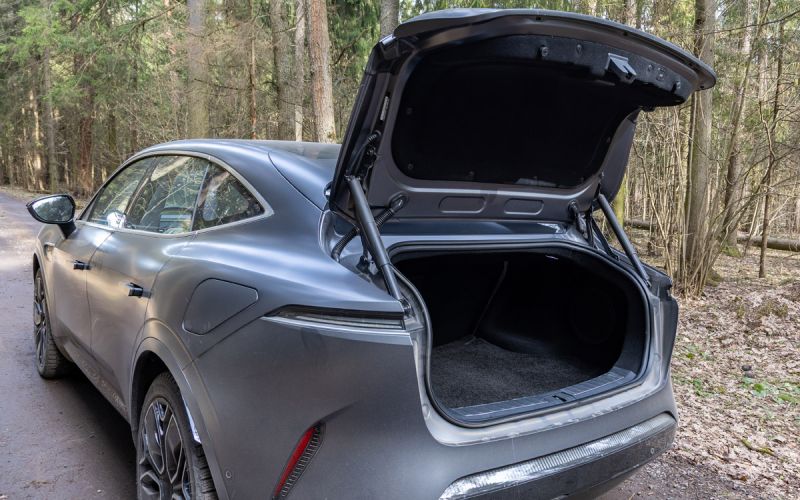 
            Агент «один-один». Первый тест Avatr 11 в российской спецификации
        