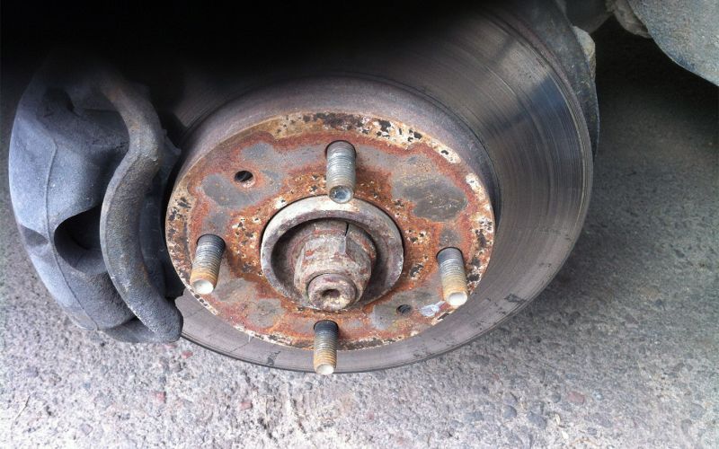 
            Что делать, если прикипело колесо: инструкция
        