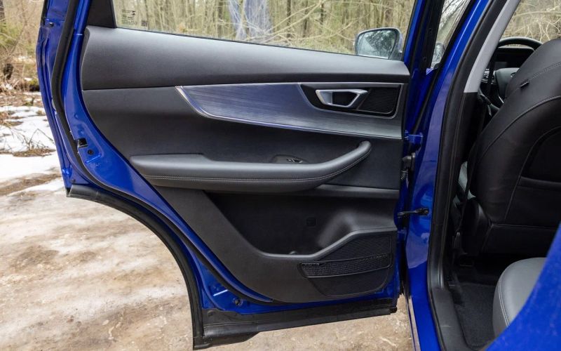 
            Головоломку заказывали? XCite X-cross 7 vs Geely Cityray
        