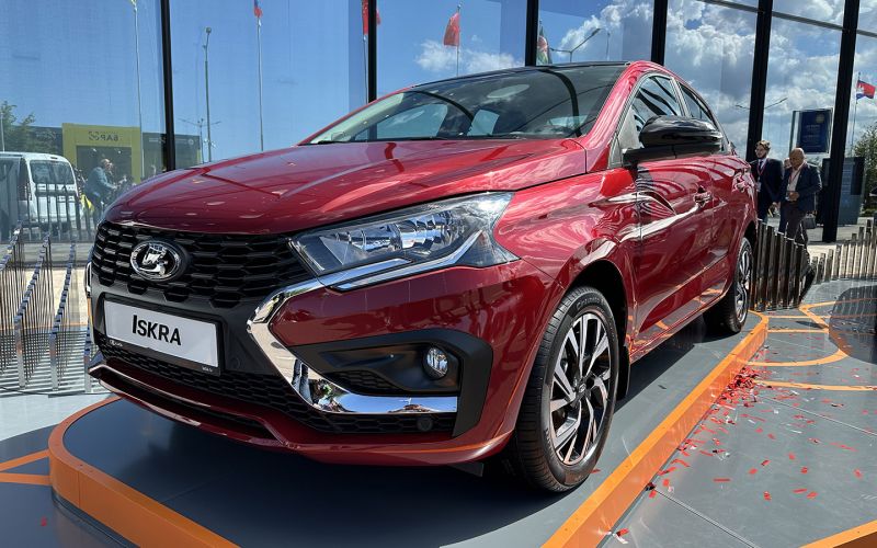 
            «Идеальный вариант для США». Что говорят про новую Lada Iskra за границей
        