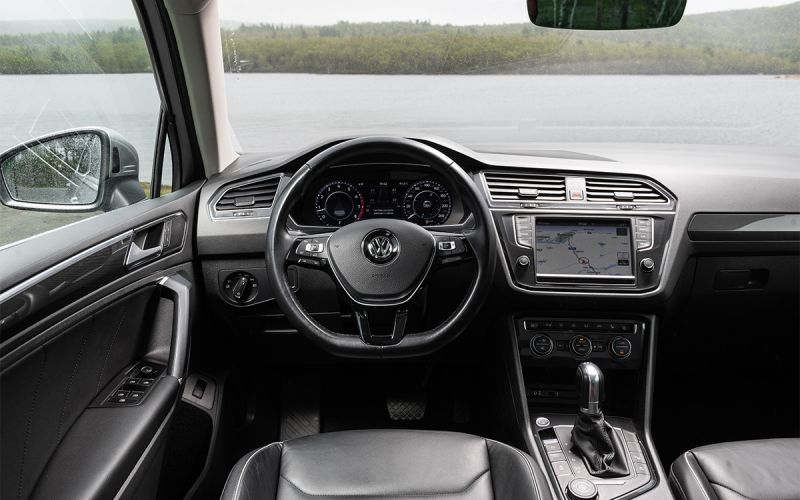 
            Как мы искали и нашли «живой» немецкий кроссовер у дилеров за 2 млн руб.
        