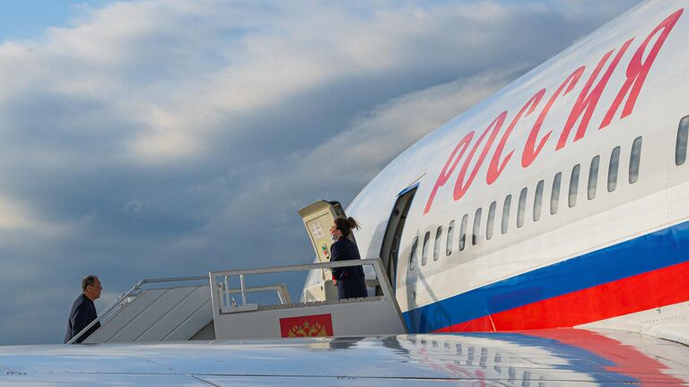 Медведев рассказал о дипломатическом такте Лаврова