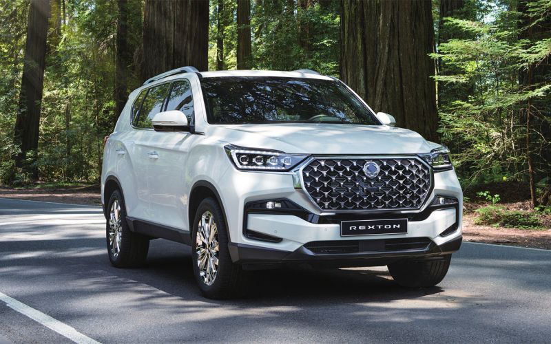 Новые знаки, козыри Lada Iskra и возвращение автобрендов: итоги недели