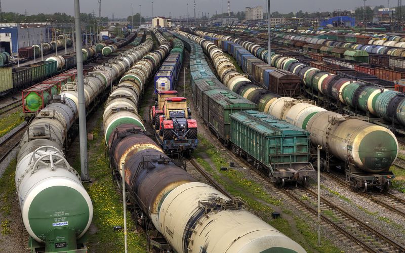 Новые знаки, козыри Lada Iskra и возвращение автобрендов: итоги недели