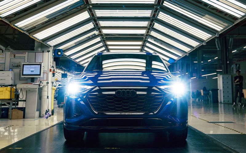 Новые знаки, козыри Lada Iskra и возвращение автобрендов: итоги недели