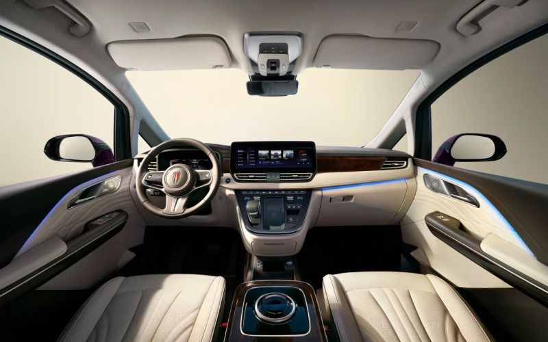 Новый Hongqi HQ9 и его четыре конкурента в России