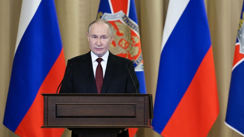 Опрос показал, как россияне оценивают работу Путина