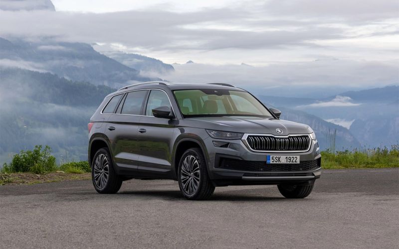 От Sportage до BMW X5. Мы выяснили новые цены на «параллельные» машины