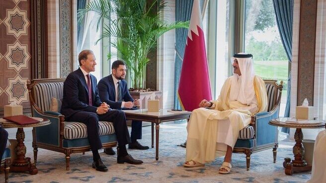 Путин провел телефонный разговор с эмиром Катара