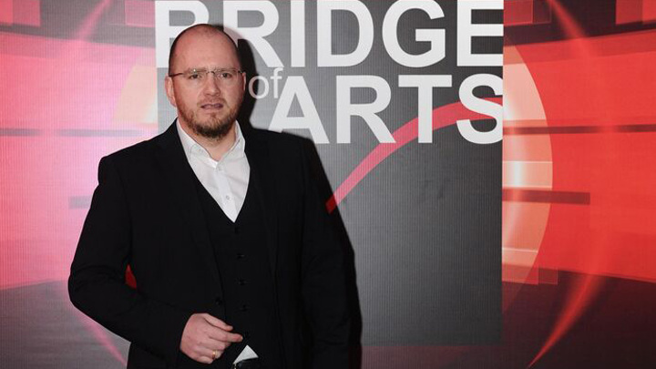 Режиссер Алексей Петрухин отправился в зону спецоперации - Новости на Вести.ru