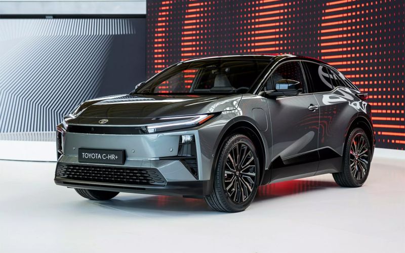 
            «Рольф-кар», тюрьма за дрифт и платные парковки в МО: итоги недели
        