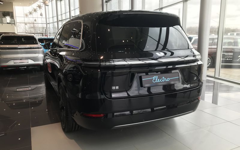 «Русский язык — за деньги». Все о подводных камнях при покупке LiXiang