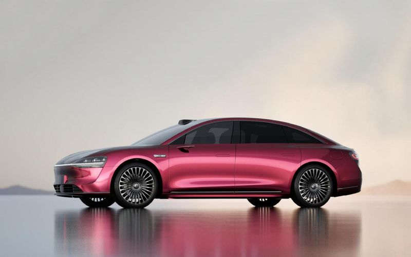 
            Самые ожидаемые новинки автосалона в Шанхае — 2025. Они приедут в Россию
        