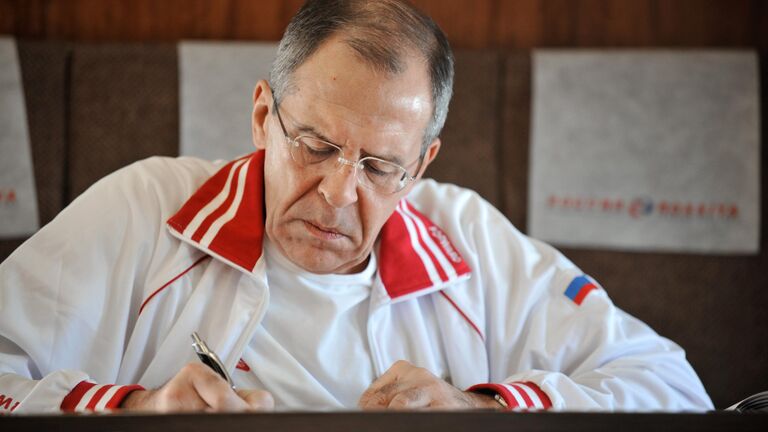 Собянин поздравил Лаврова с юбилеем