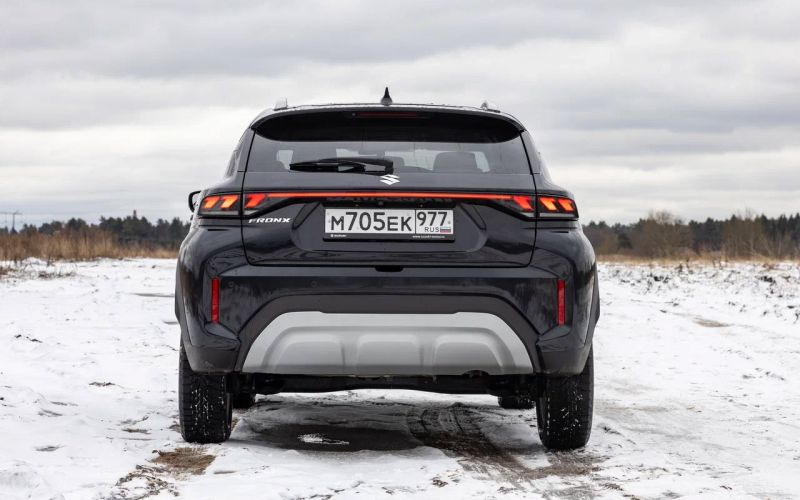 
            Тест нового Suzuki Fronx. Кроссовер, который прикинулся бюджетником
        