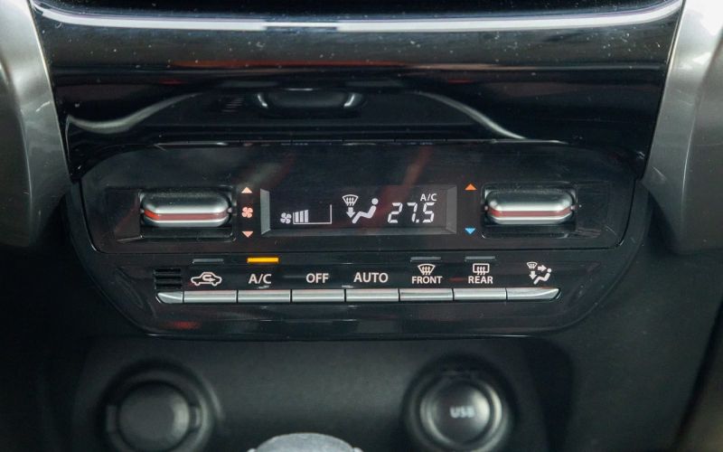 
            Тест нового Suzuki Fronx. Кроссовер, который прикинулся бюджетником
        