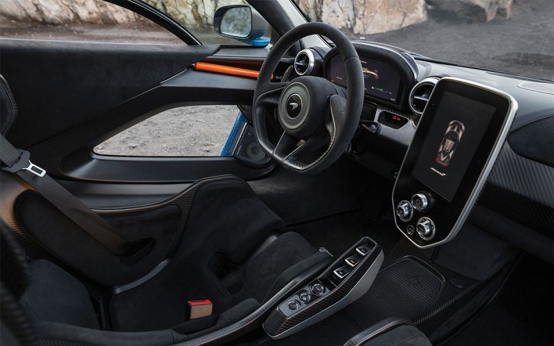 
            В России появился в продаже редкий McLaren Senna. Таких всего 500 в мире
        