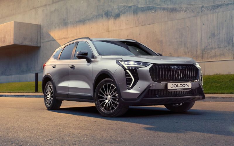 
            В России стали отказываться от кроссоверов. Топ-5 аутсайдеров
        