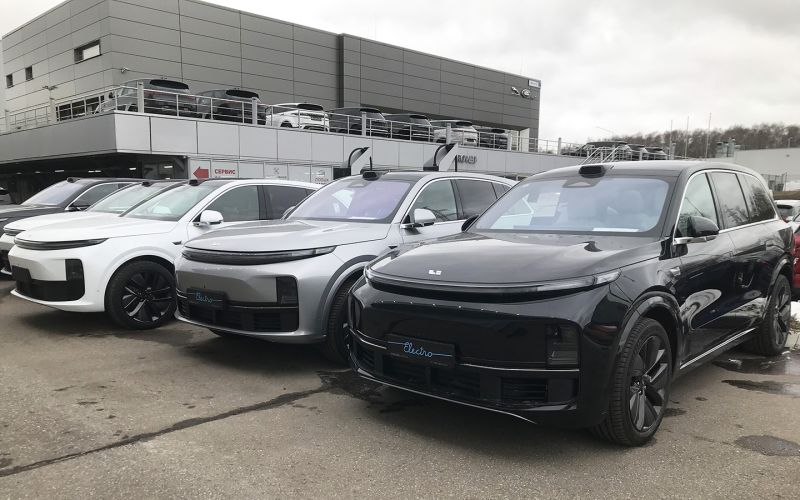 
            В России упали продажи LiXiang. К их надежности возникли вопросы
        