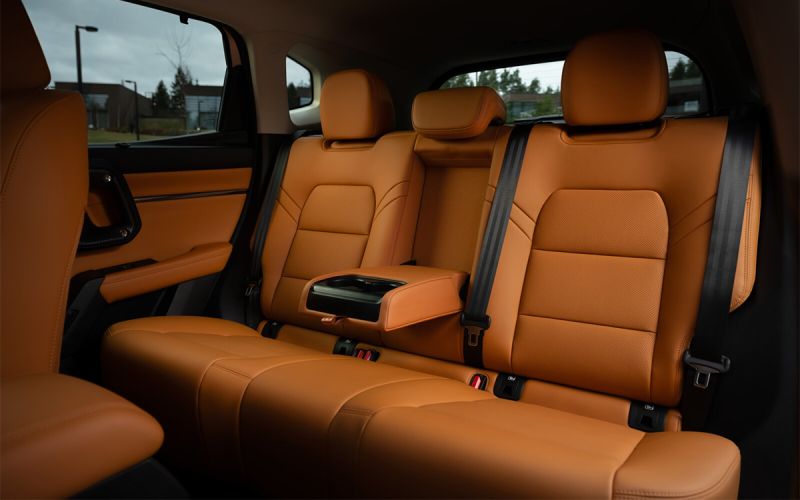 3 комплектации для России. Haval назвал цены на новый кроссовер H7