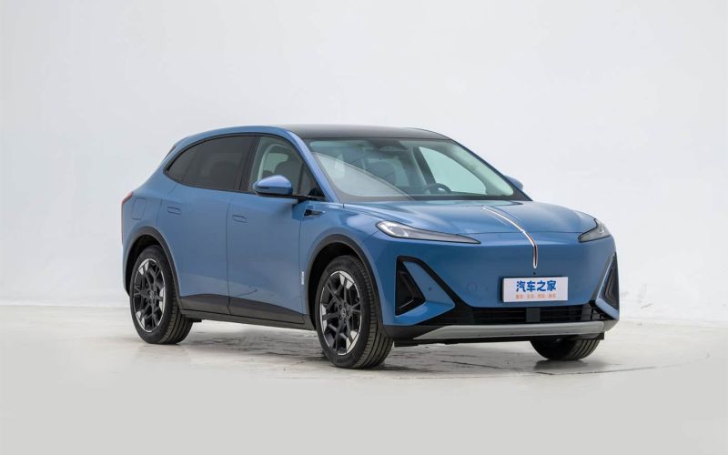 
            3 новинки от Hongqi: «умные» седан, кроссовер и летающий автомобиль
        