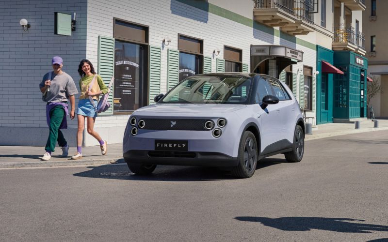 5 значимых премьер Шанхайского автосалона. От «Светлячка» до царь-мотора