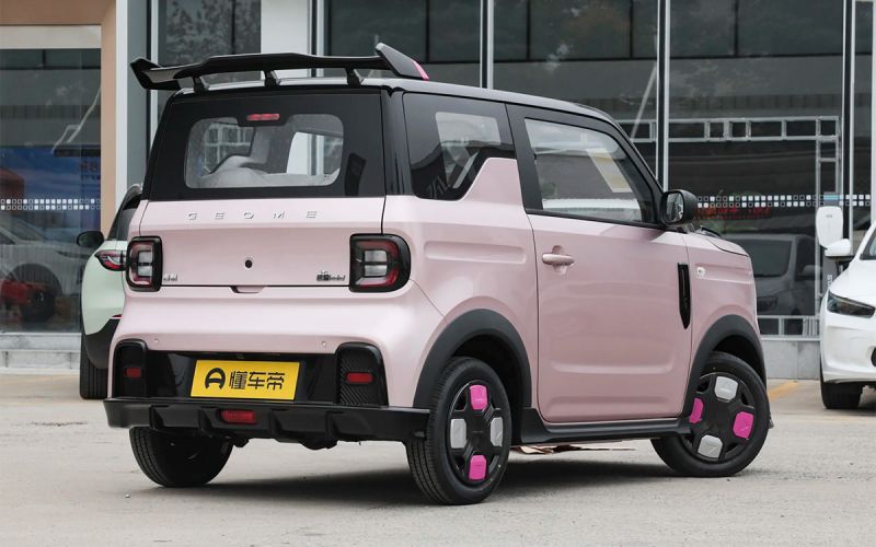 6 фактов о Geely Panda Mini. Он засветился в Шанхае