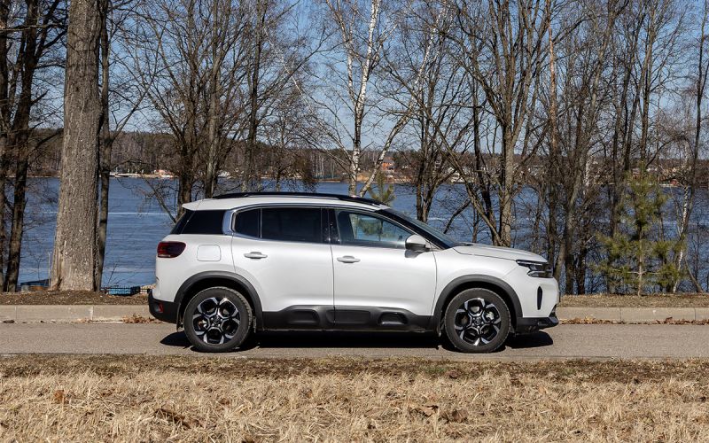 
            7 ключевых отличий Citroёn C5 Aircross российской сборки. Первый тест
        