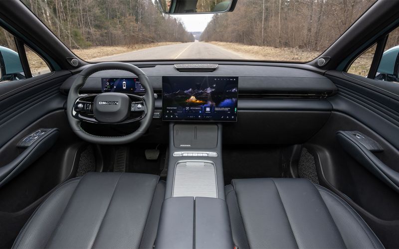 
            7 ступеней принятия. Первый тест флагманского кроссовера Omoda C7
        