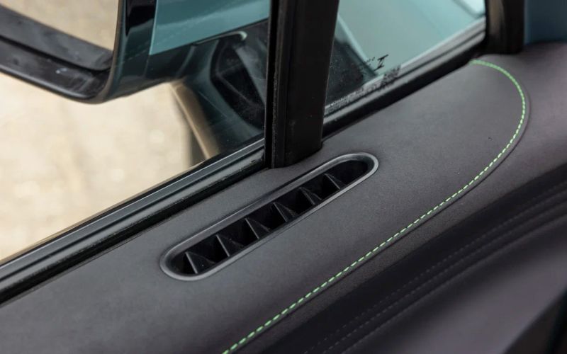 
            7 ступеней принятия. Первый тест флагманского кроссовера Omoda C7
        