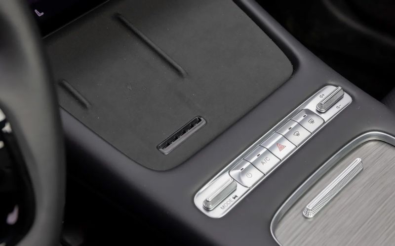 
            7 ступеней принятия. Первый тест флагманского кроссовера Omoda C7
        