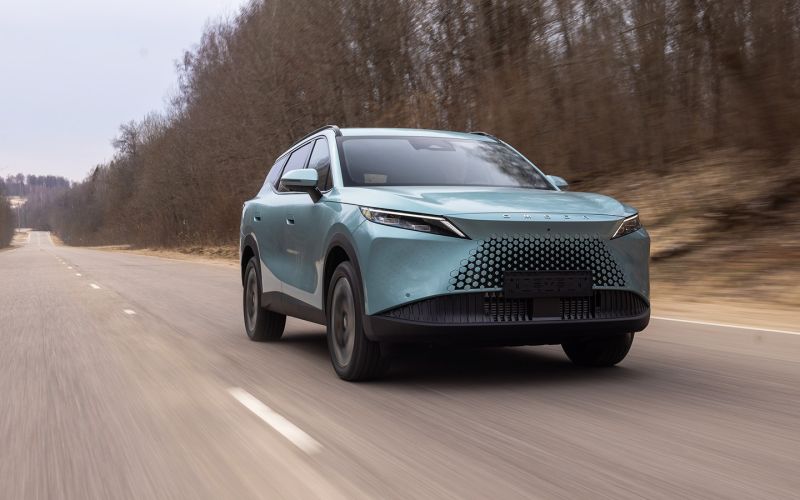 
            7 ступеней принятия. Первый тест флагманского кроссовера Omoda C7
        