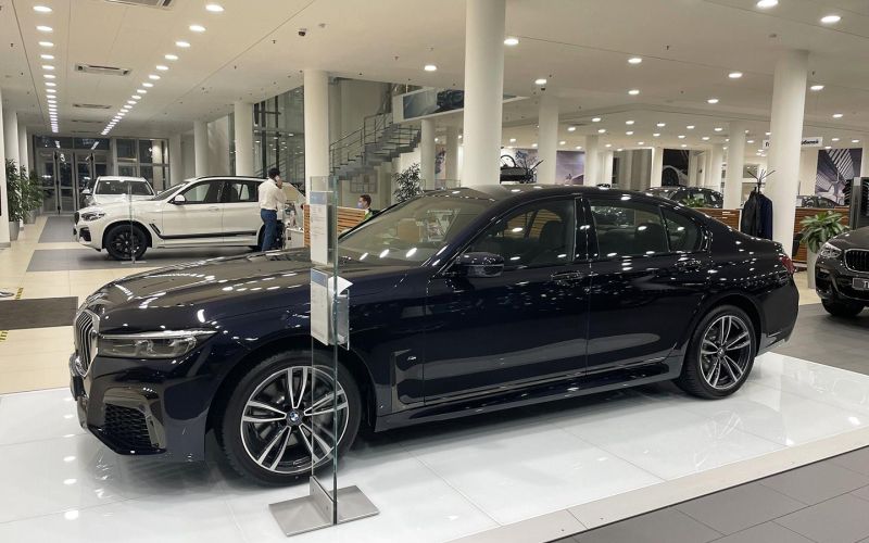 77% — «вернутся». Россияне оценили «камбэк» западных автобрендов