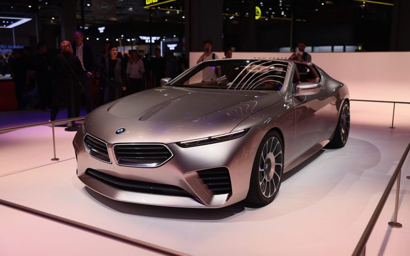 
            Европейцы приехали с пустыми руками. Репортаж из автосалона в Шанхае
        