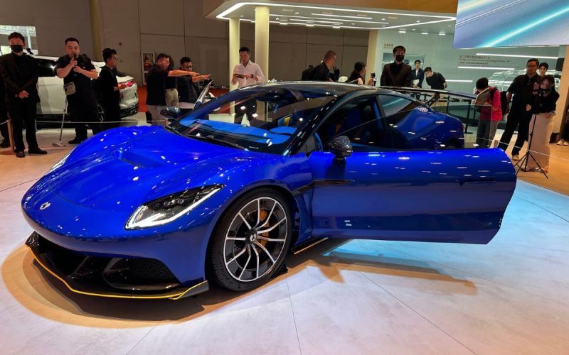 Haval и Tank представили новые внедорожники. Онлайн с Шанхая-2025