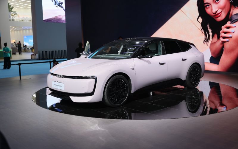 Haval и Tank представили новые внедорожники. Онлайн с Шанхая-2025