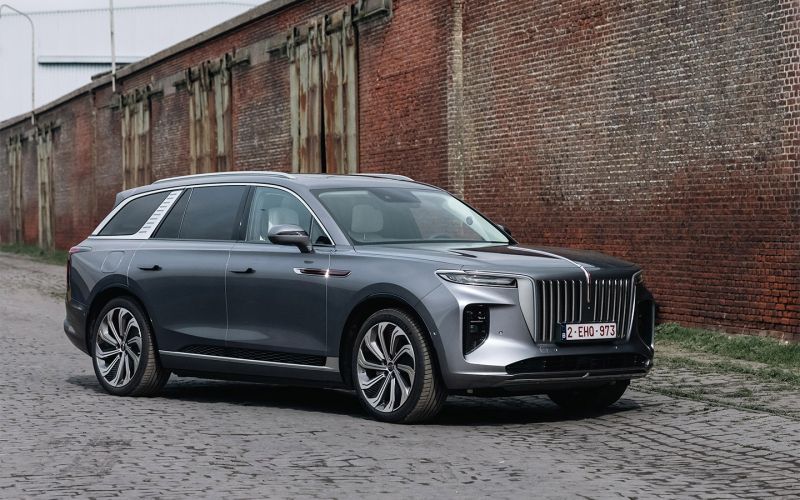 
            «Икс 2». Сколько стоят попавшие под налог на роскошь «китайцы» в КНР
        