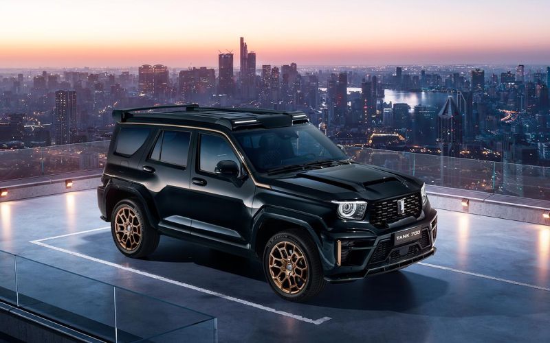 
            «Икс 2». Сколько стоят попавшие под налог на роскошь «китайцы» в КНР
        