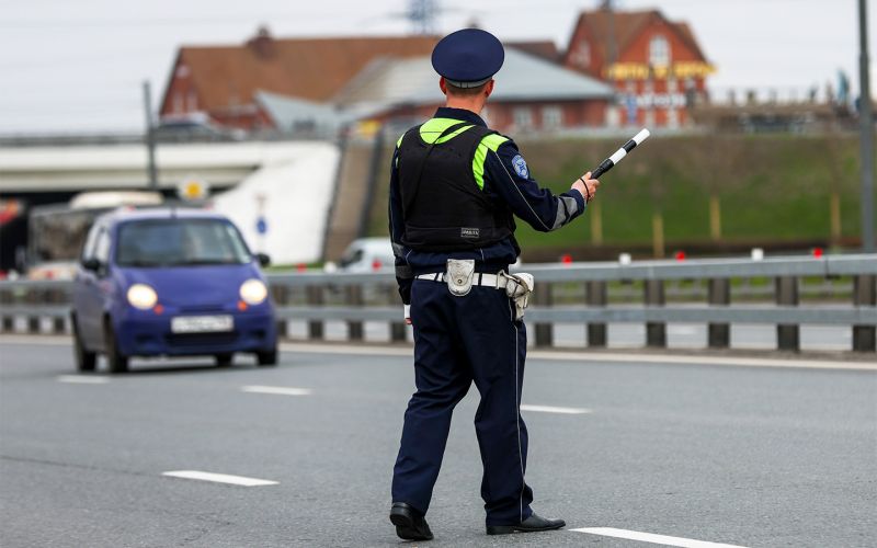
            Как ГАИ выявляет в потоке водителей, выпивавших накануне. Топ-5 признаков
        