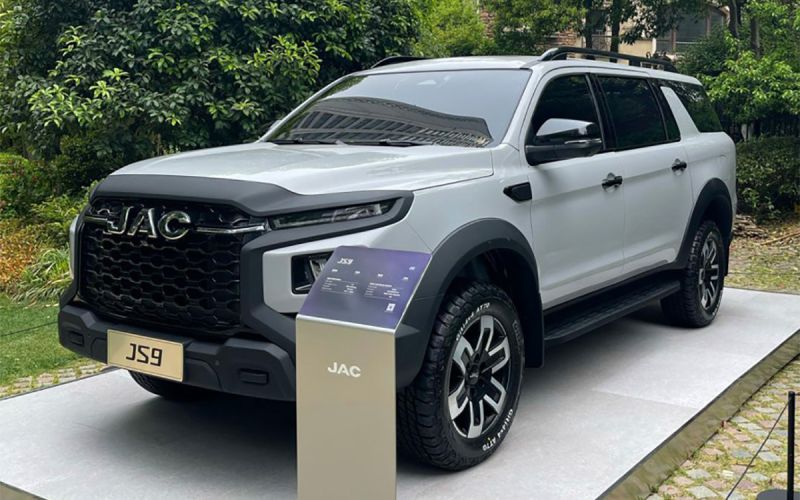 От Haval до JAC. 5 кроссоверов из Шанхая, которые привезут в Россию