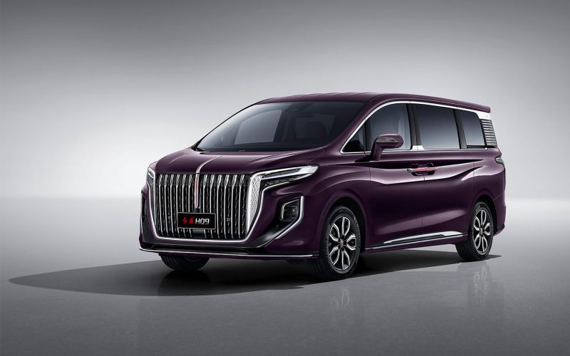 
            От Lada Iskra до новых внедорожников. Какие автомобили купить в апреле
        