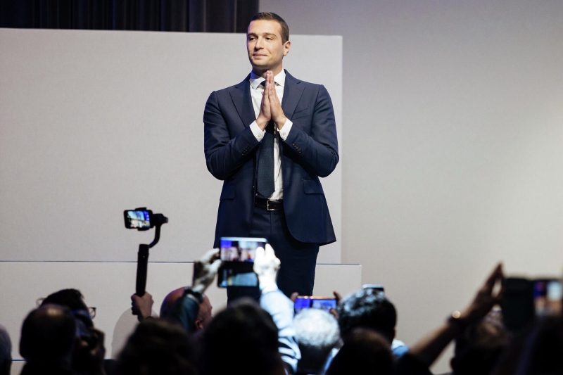 "Противник разгромлен". Макрон послал миру опасный сигнал